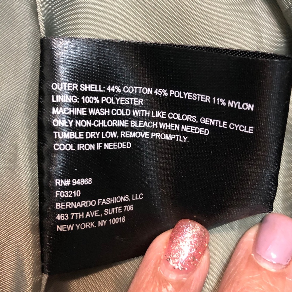 Lightweight Raincoat - image 5